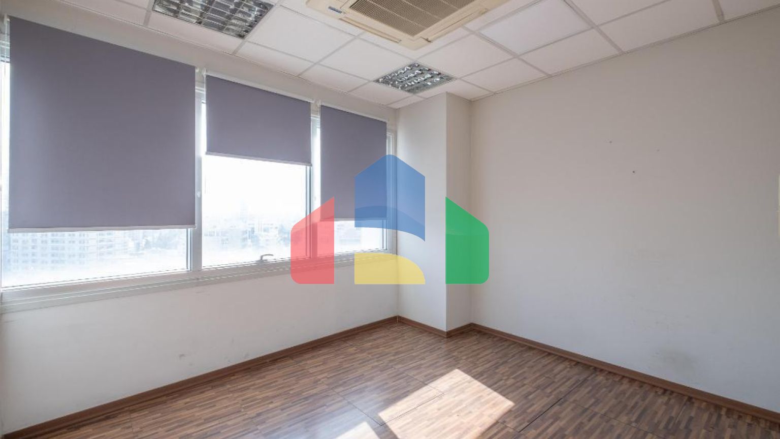 Продажа - Бизнес 219 m² в Никосии