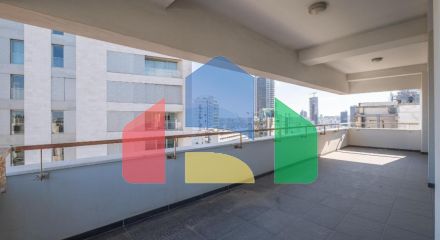 Продажа - Бизнес 219 m² в Никосии