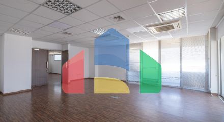 Продажа - Бизнес 219 m² в Никосии