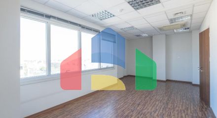 Продажа - Бизнес 219 m² в Никосии