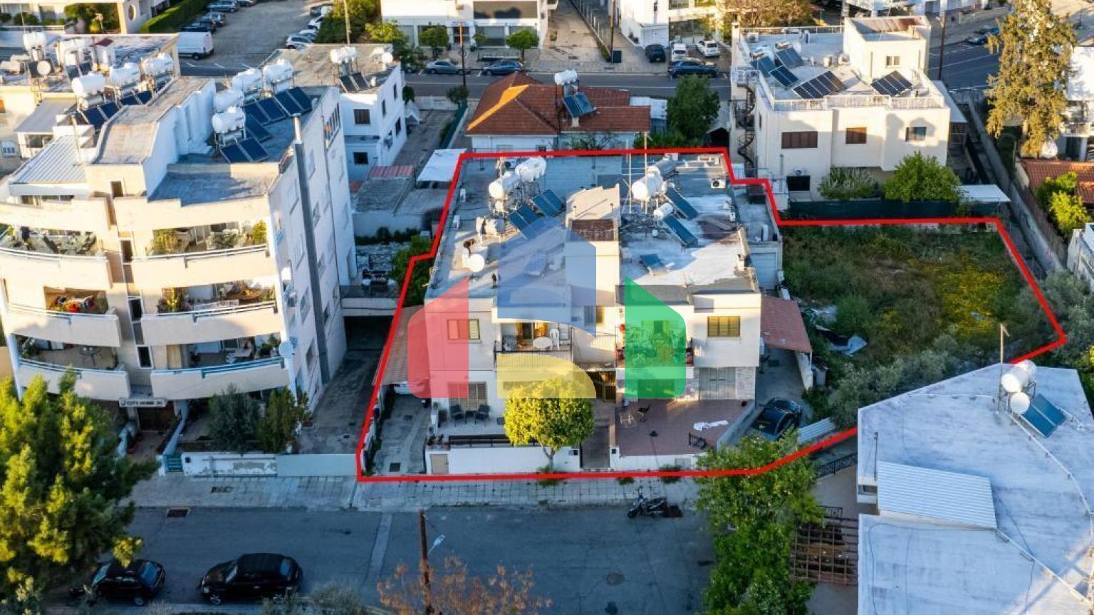 Продажа - Здание в Никосии