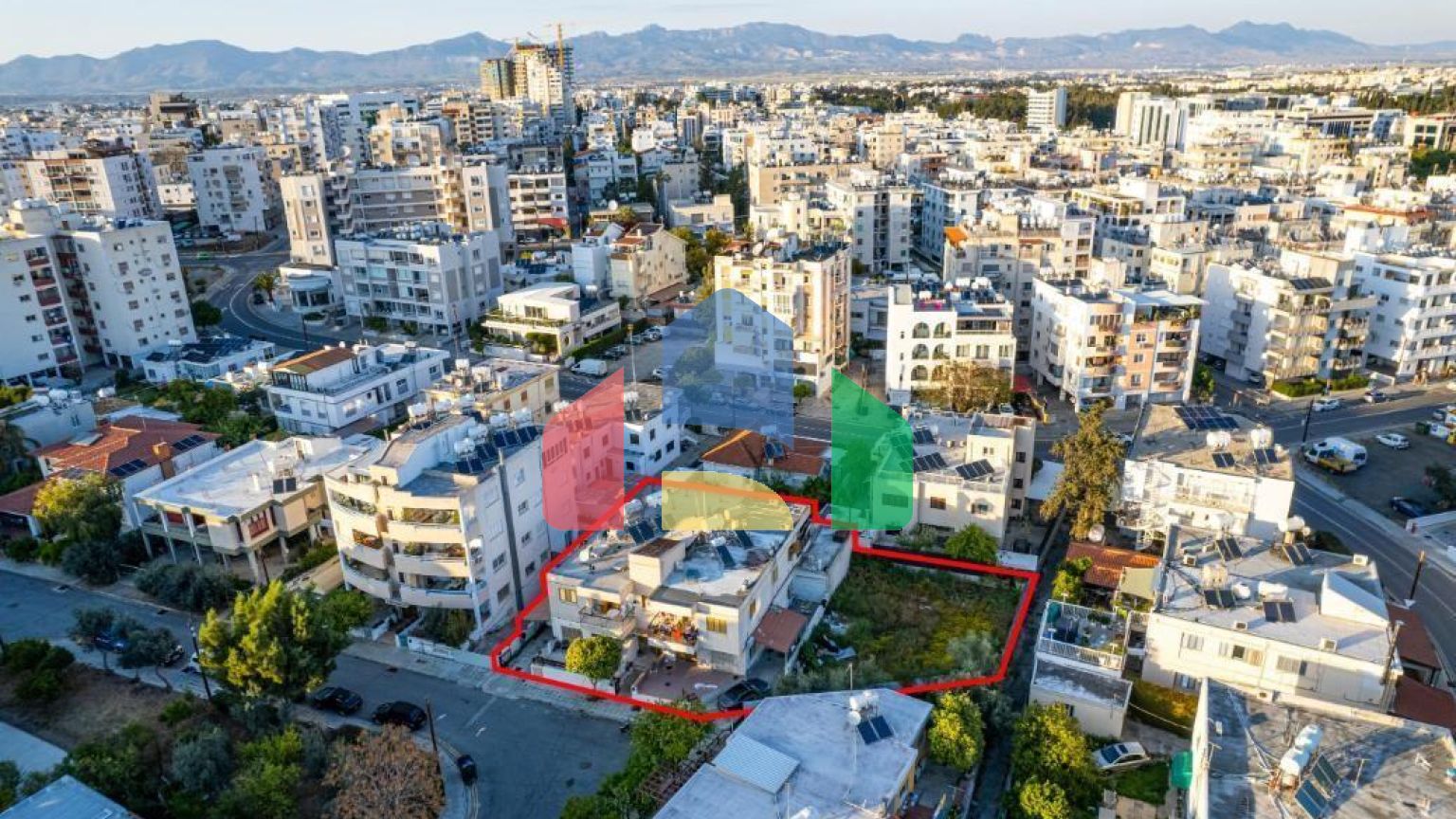 Продажа - Здание в Никосии