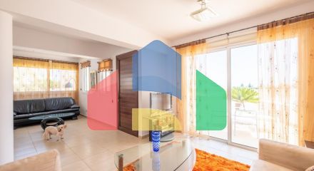 Продаж - Вілла 191 m² В Протарасе