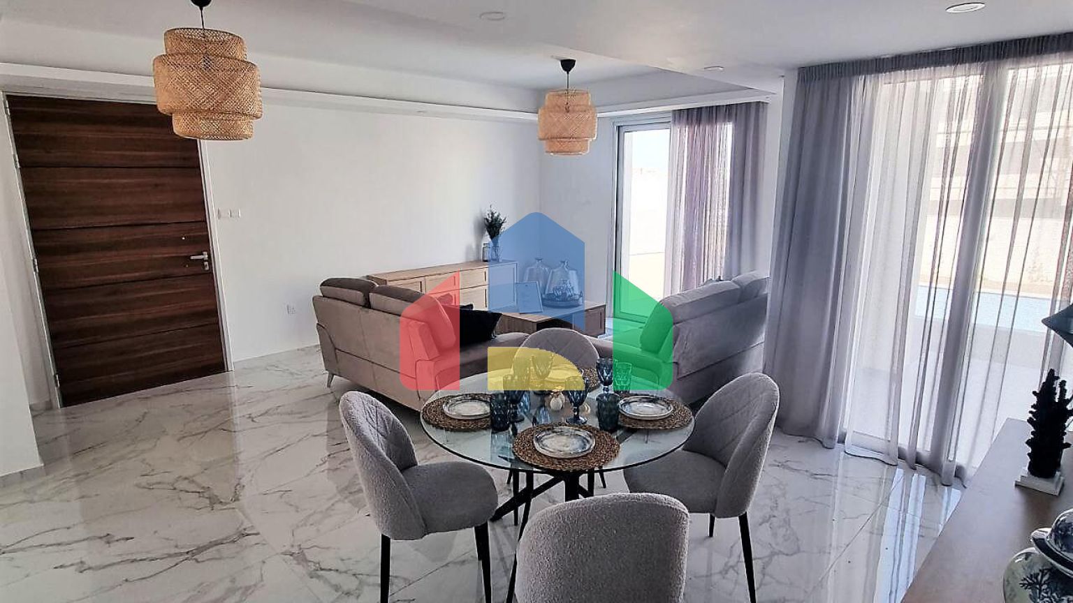 Продаж - Вілла 116 m² В Протарасе