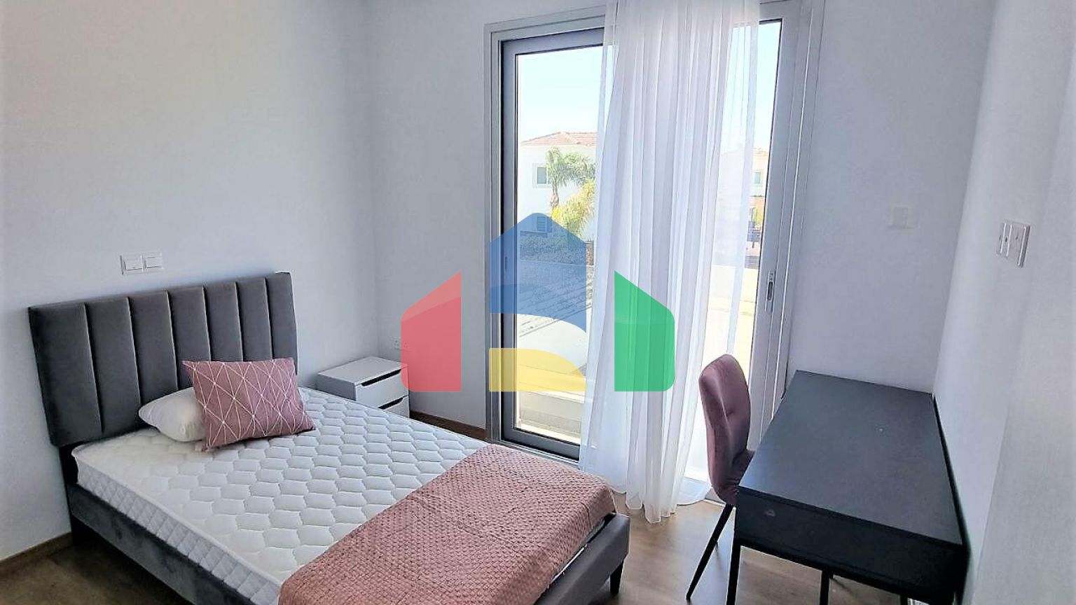 Продаж - Вілла 116 m² В Протарасе