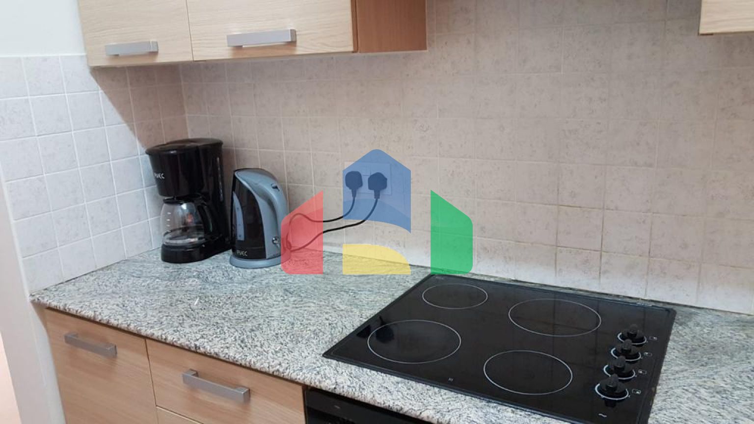 Продаж - Квартира 76 m² В Протарасе