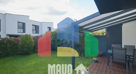 На продажу семейные дома 138 m², земельный участок 179 m²