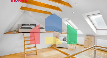 На продажу семейные дома 339 m², земельный участок 925 m²