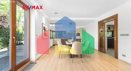 На продажу семейные дома 289 m², земельный участок 808 m²