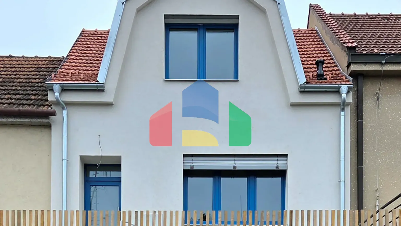 На продажу семейные дома 123 m², земельный участок 176 m²