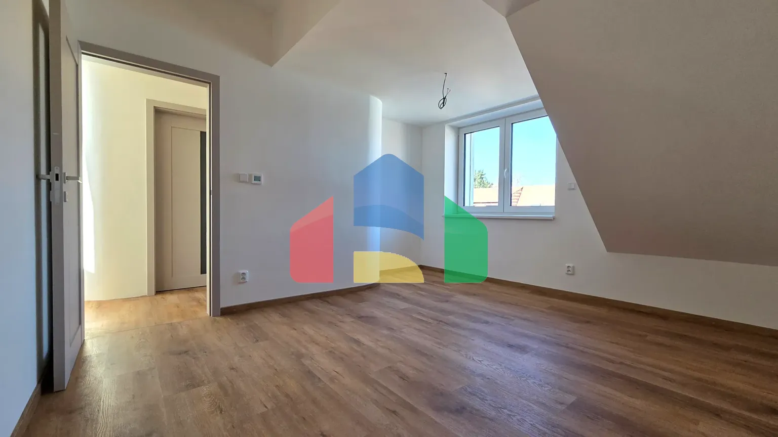 На продажу семейные дома 123 m², земельный участок 176 m²