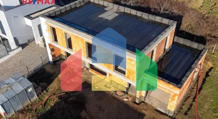 На продажу семейные дома 199 m², земельный участок 505 m²