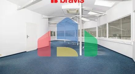 На продажу торговые помещения 600 m²