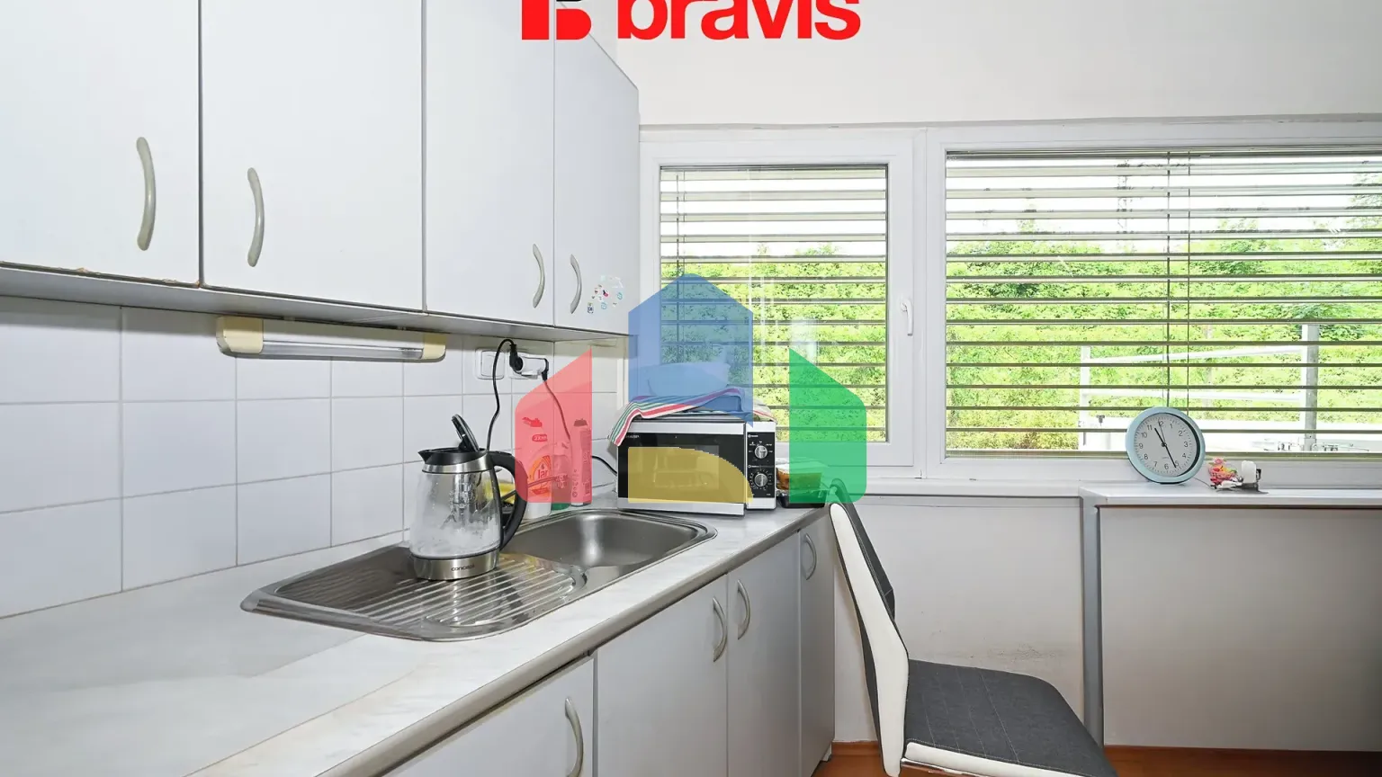 На продажу торговые помещения 600 m²