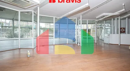 На продажу торговые помещения 600 m²