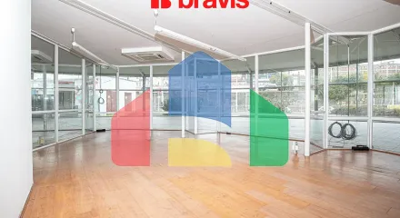 На продажу торговые помещения 600 m²