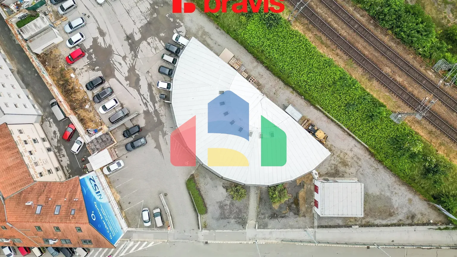 На продажу торговые помещения 600 m²