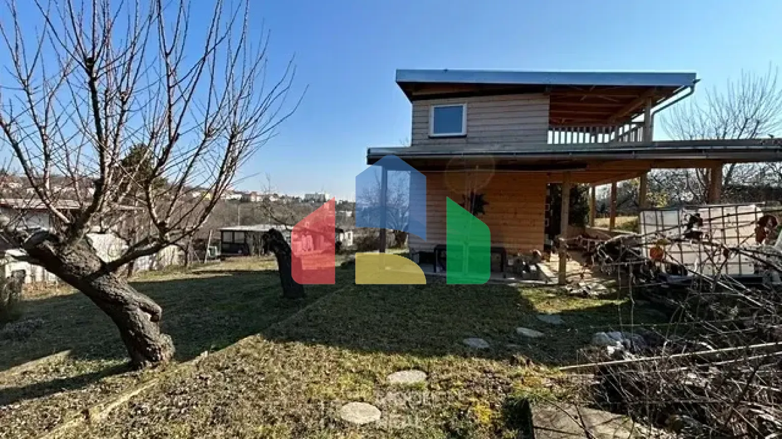 На продажу сады 301 m²