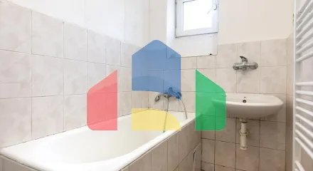 На продажу многоквартирные дома 256 m²