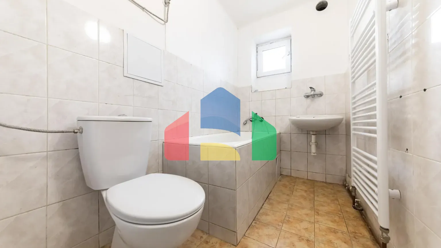 На продажу многоквартирные дома 256 m²