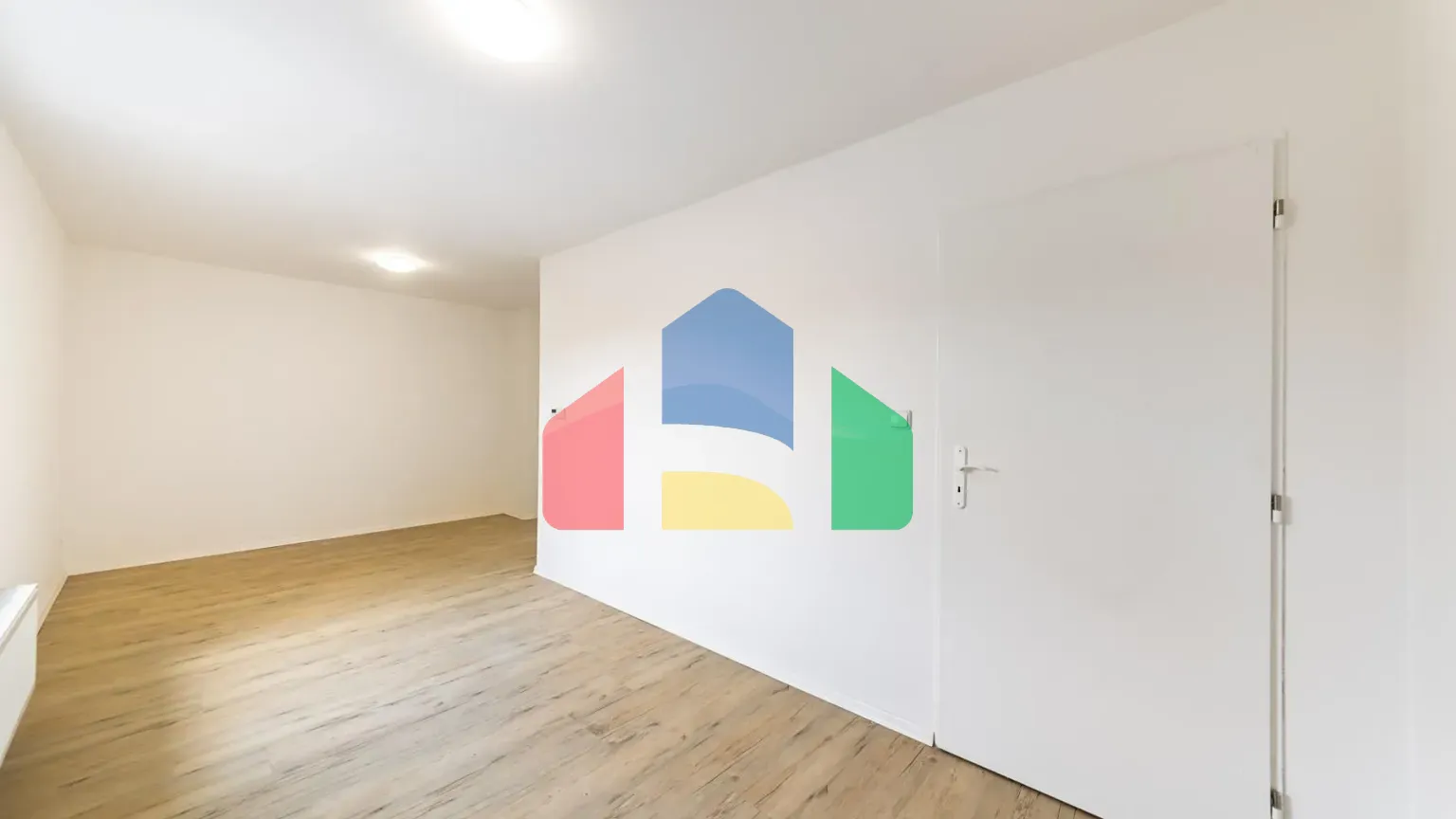 На продажу многоквартирные дома 256 m²