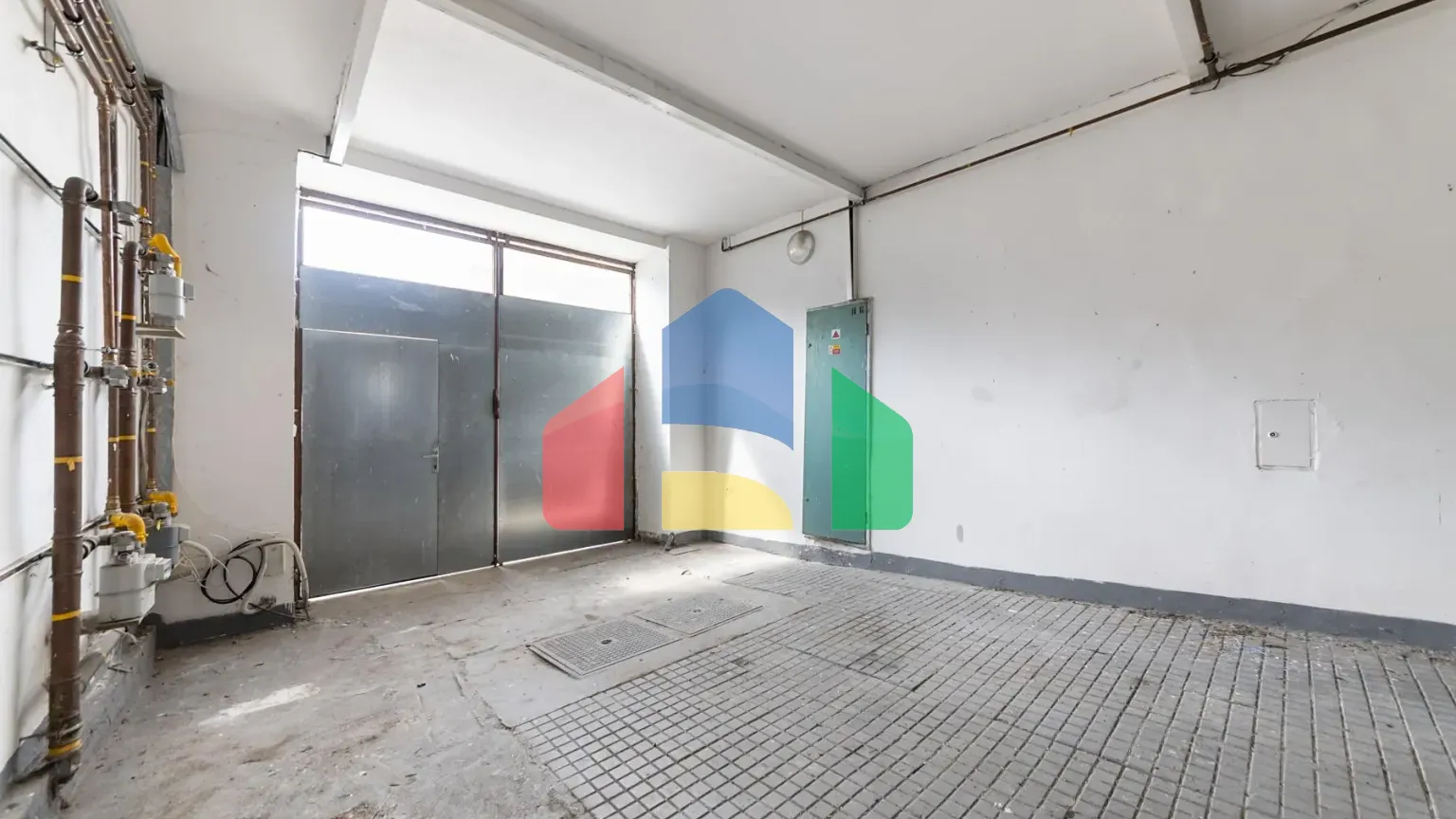 На продажу многоквартирные дома 256 m²