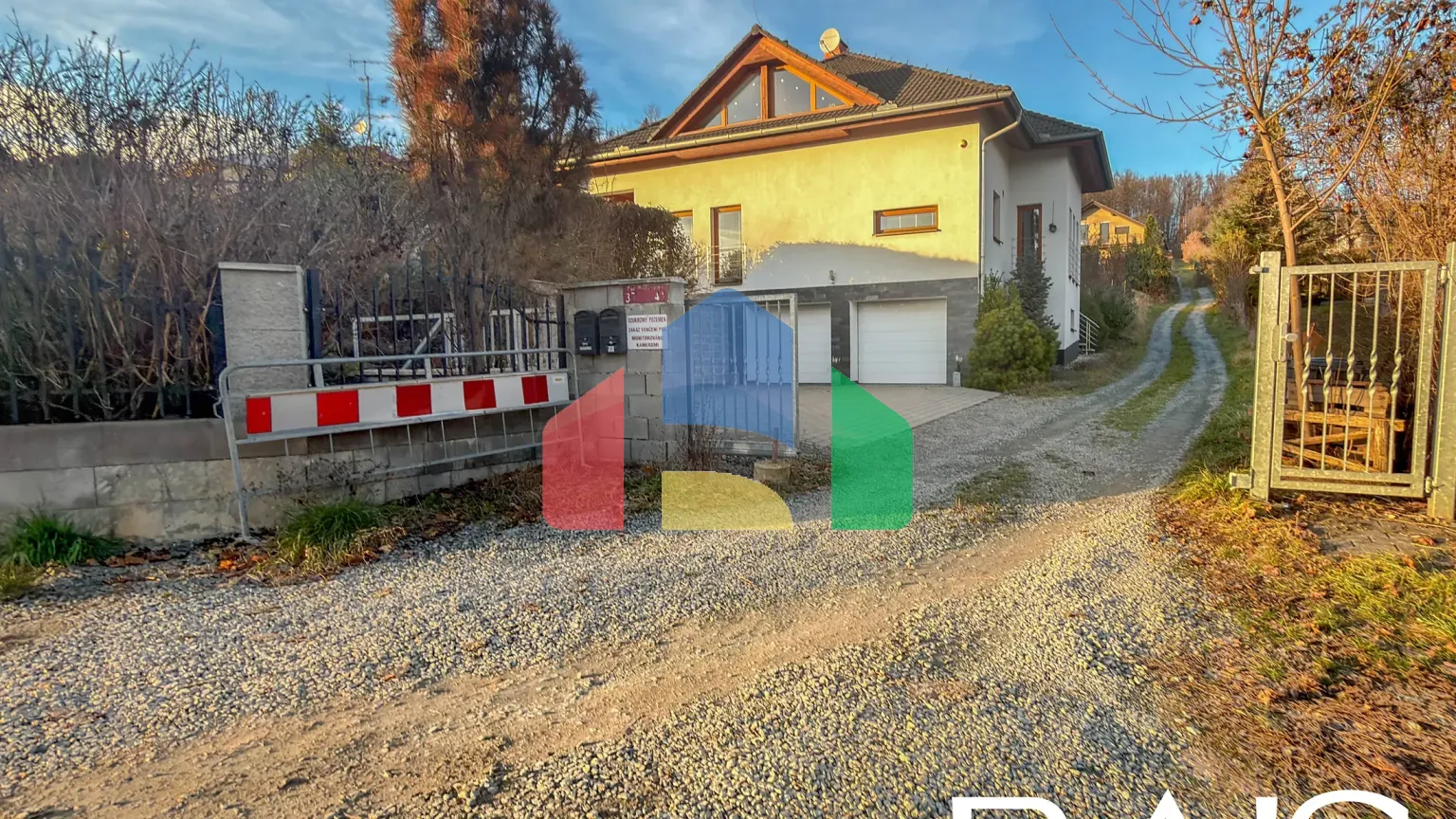 На продажу участки под строительство 445 m²