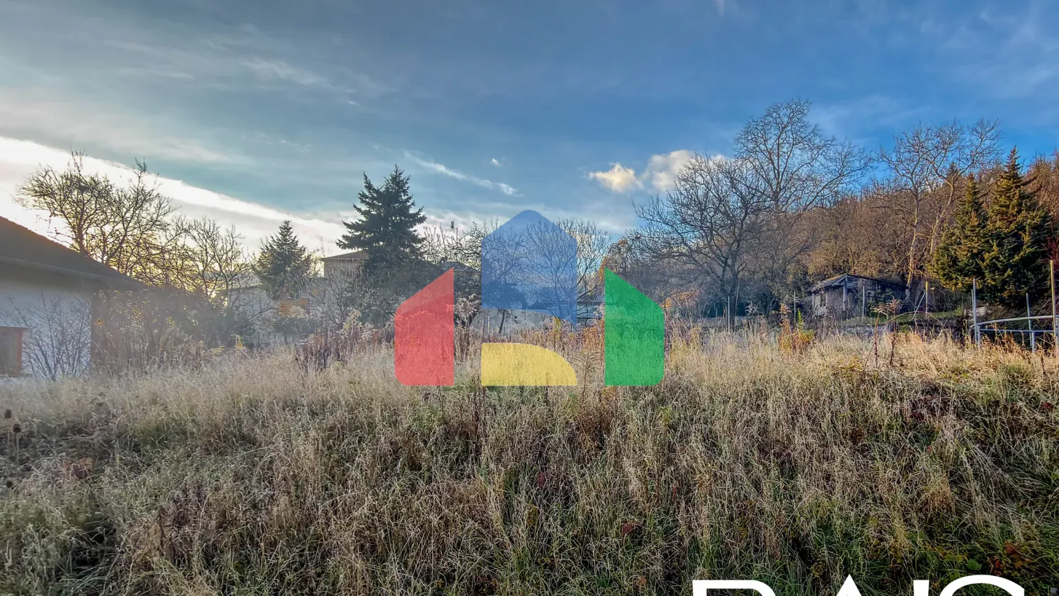 На продажу участки под строительство 445 m²