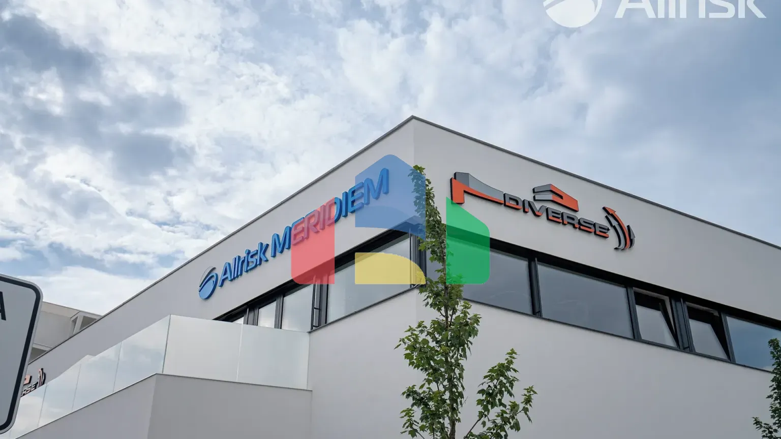 На продажу торговые помещения 129 m²