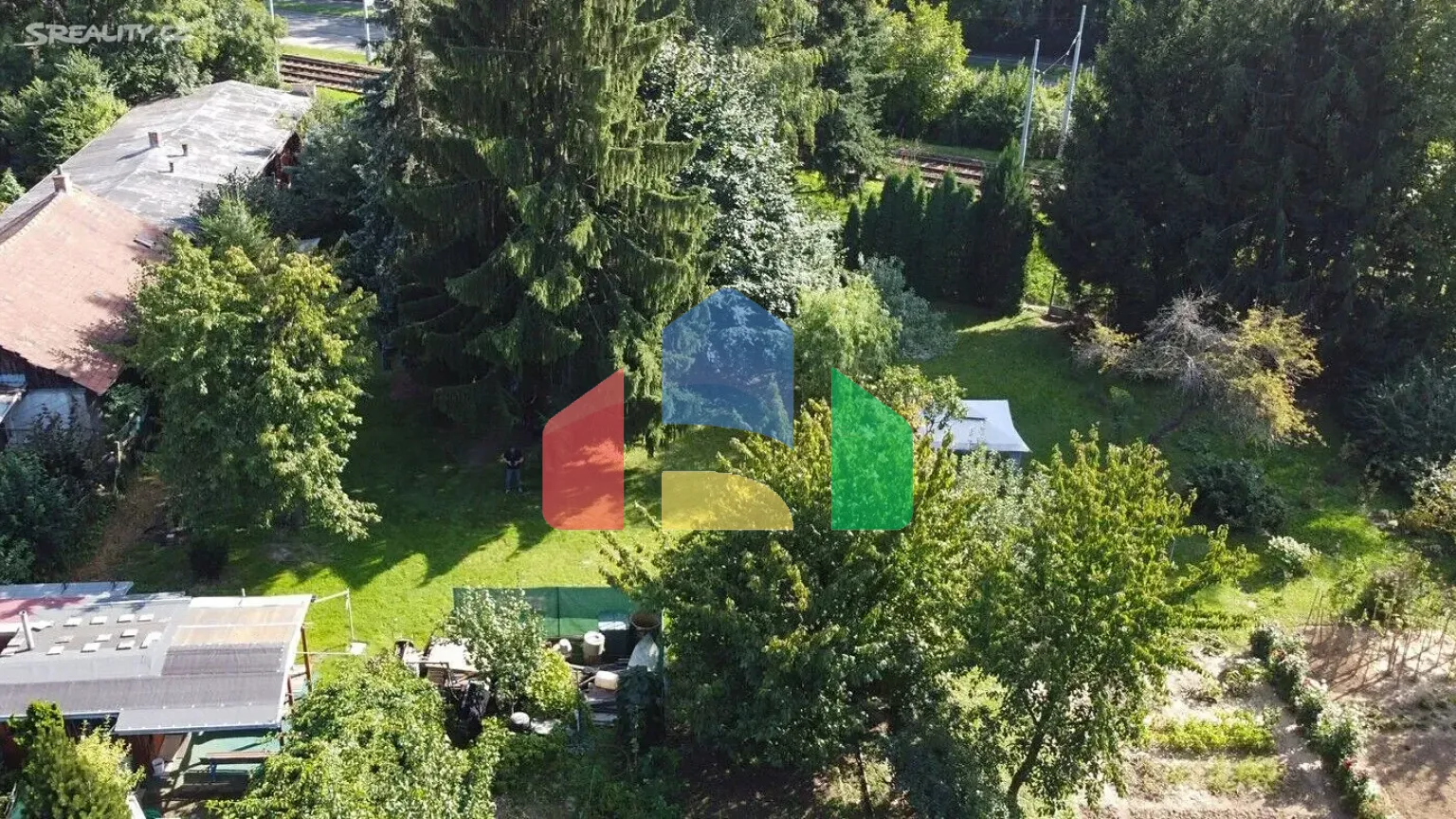 На продажу участки под строительство 1198 m²