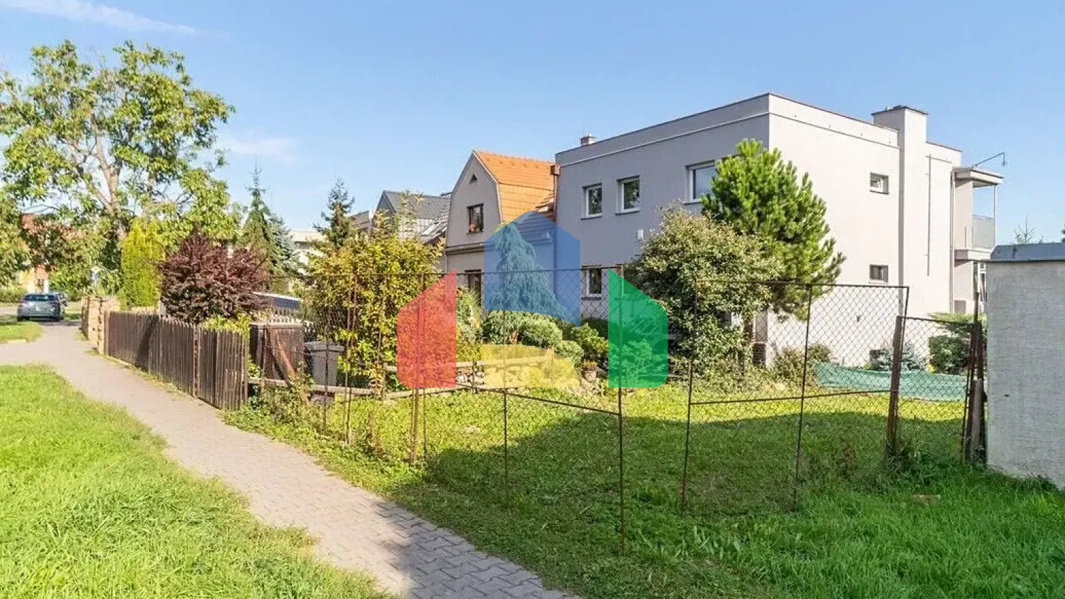 На продажу участки под строительство 1198 m²