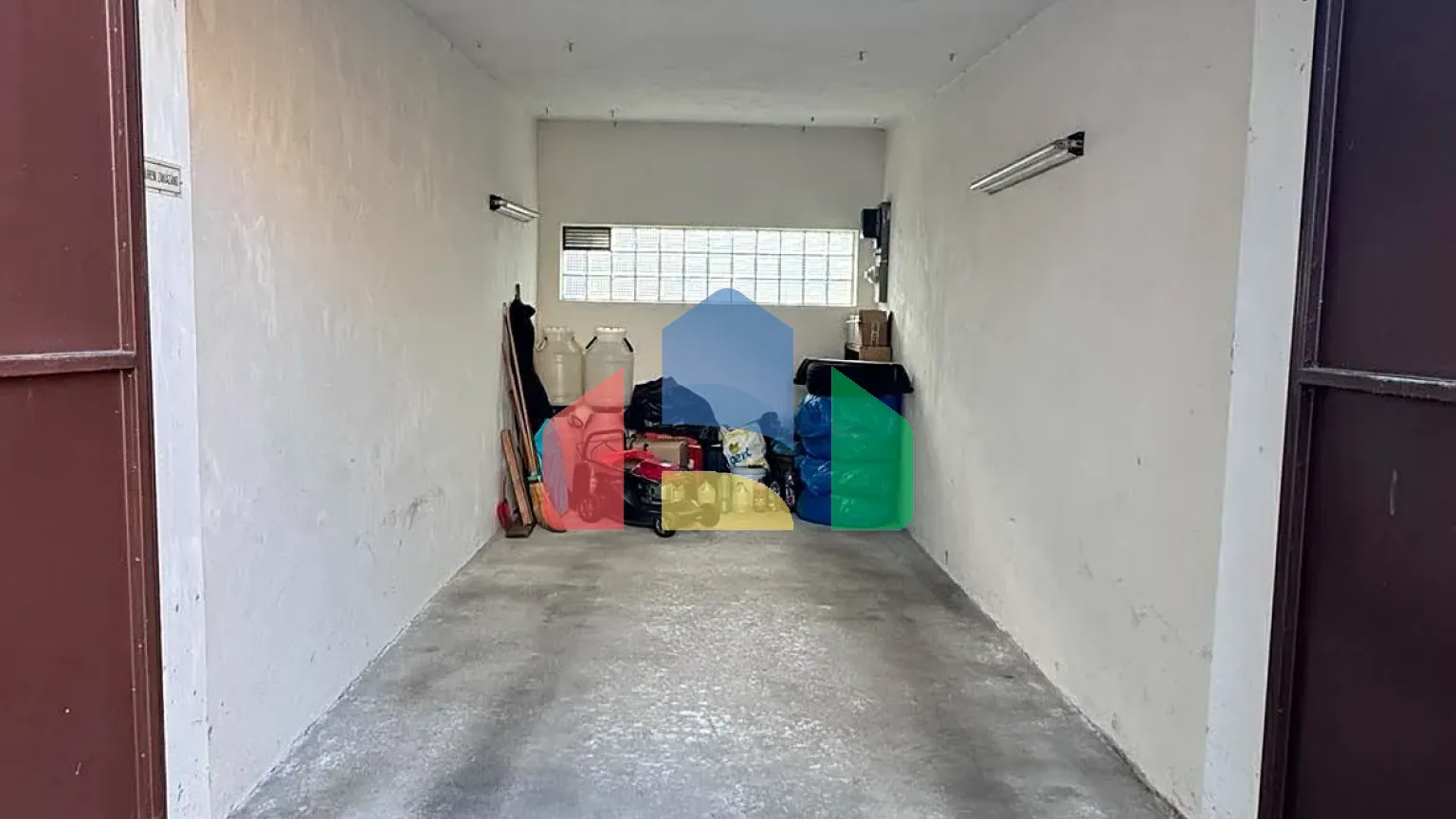 На продажу гаражи 10 m²