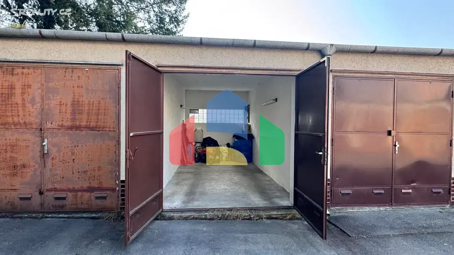 На продажу гаражи 10 m²