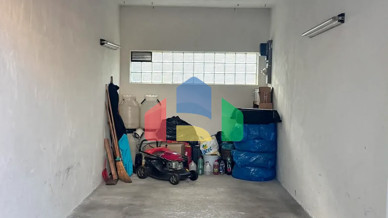 На продажу гаражи 10 m²