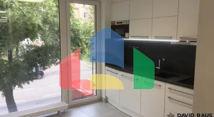 На продажу торговые помещения 78 m²