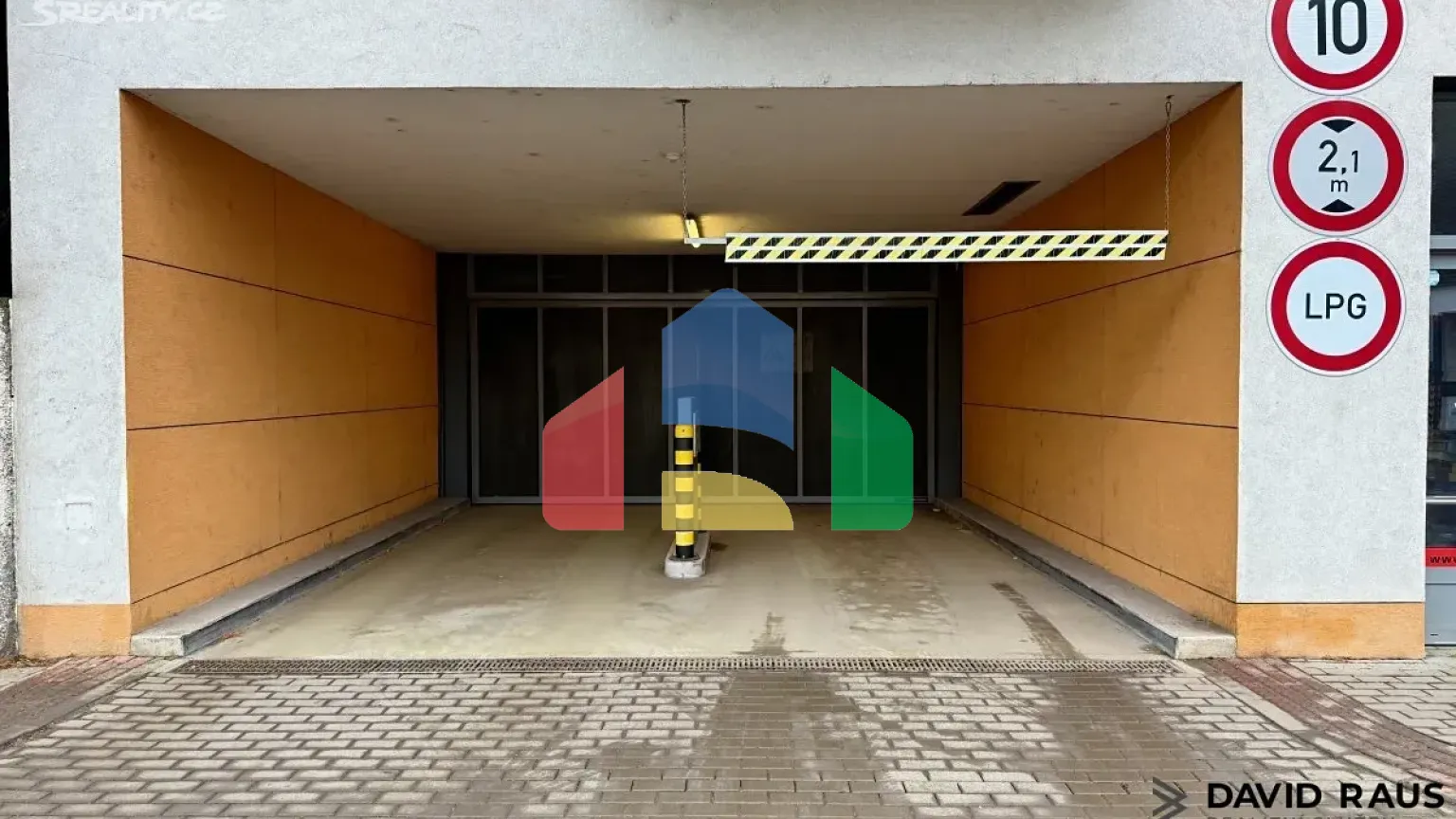 На продажу торговые помещения 78 m²