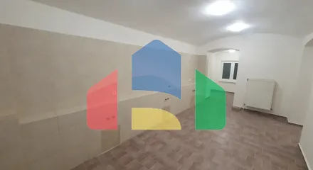 На продажу торговые помещения 85 m²