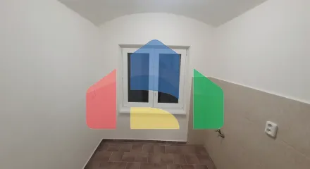 На продажу торговые помещения 85 m²