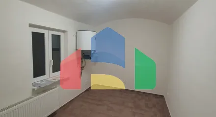 На продажу торговые помещения 85 m²