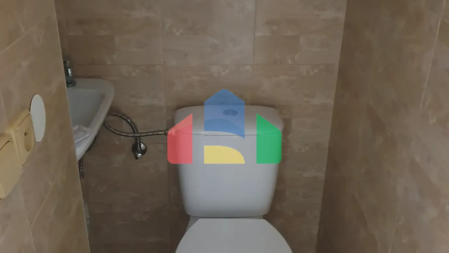 На продажу торговые помещения 85 m²