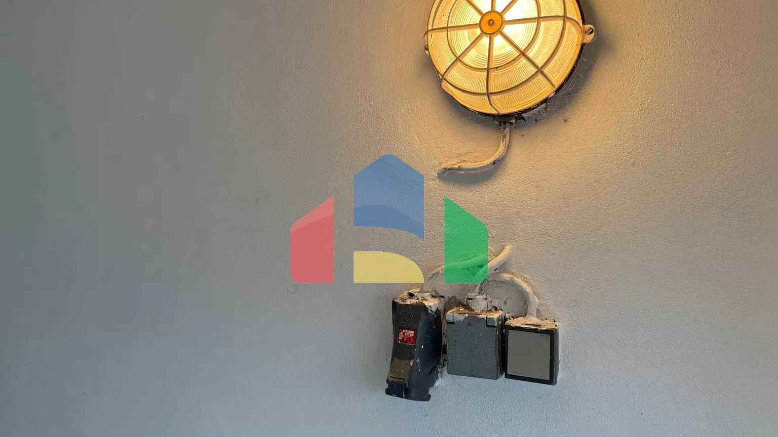 На продажу гаражи 23 m²