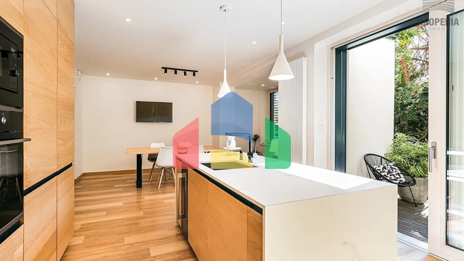 На продажу офисные помещения 287 m²