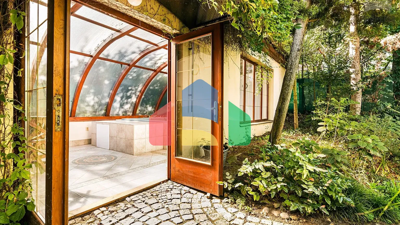 На продажу офисные помещения 287 m²