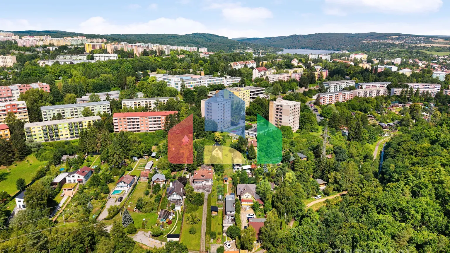 На продажу участки под строительство 457 m²