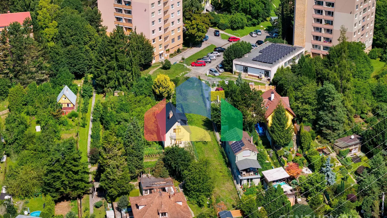 На продажу участки под строительство 457 m²