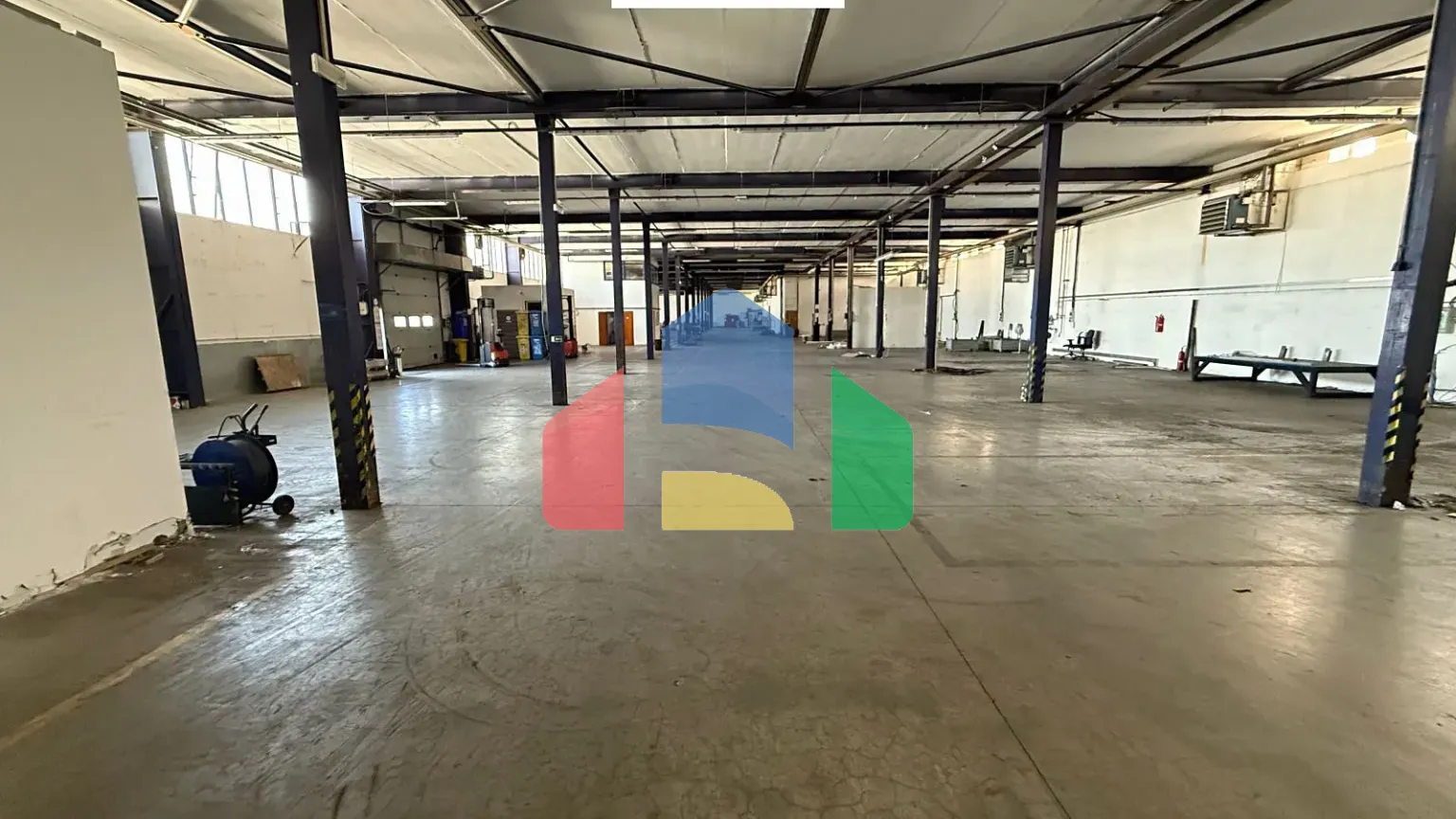 На продажу коммерческие участки 16065 m²