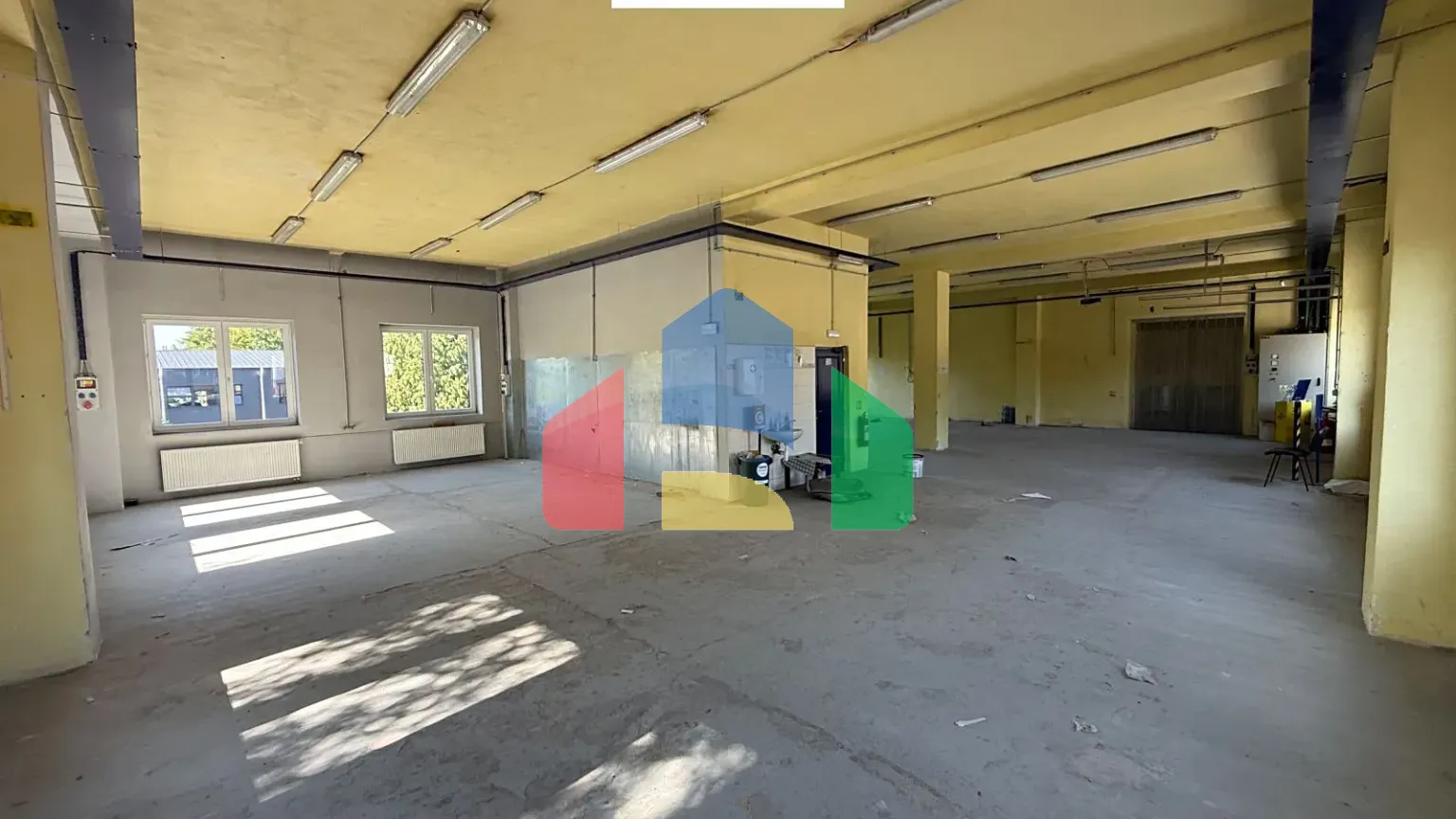 На продажу коммерческие участки 16065 m²