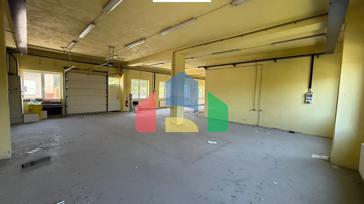 На продажу коммерческие участки 16065 m²