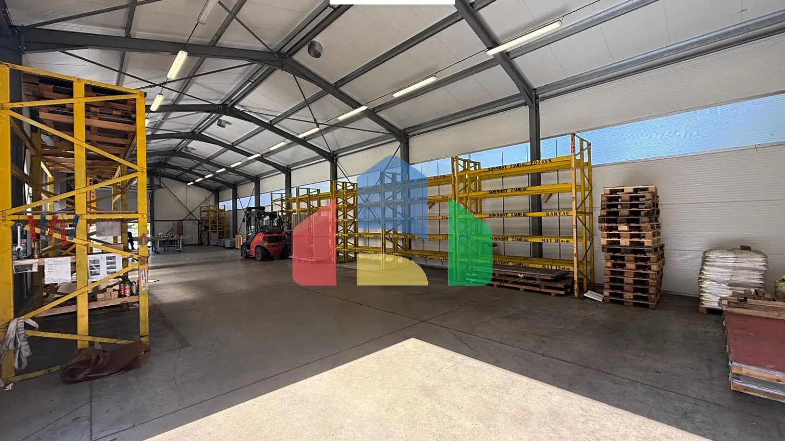 На продажу коммерческие участки 16065 m²