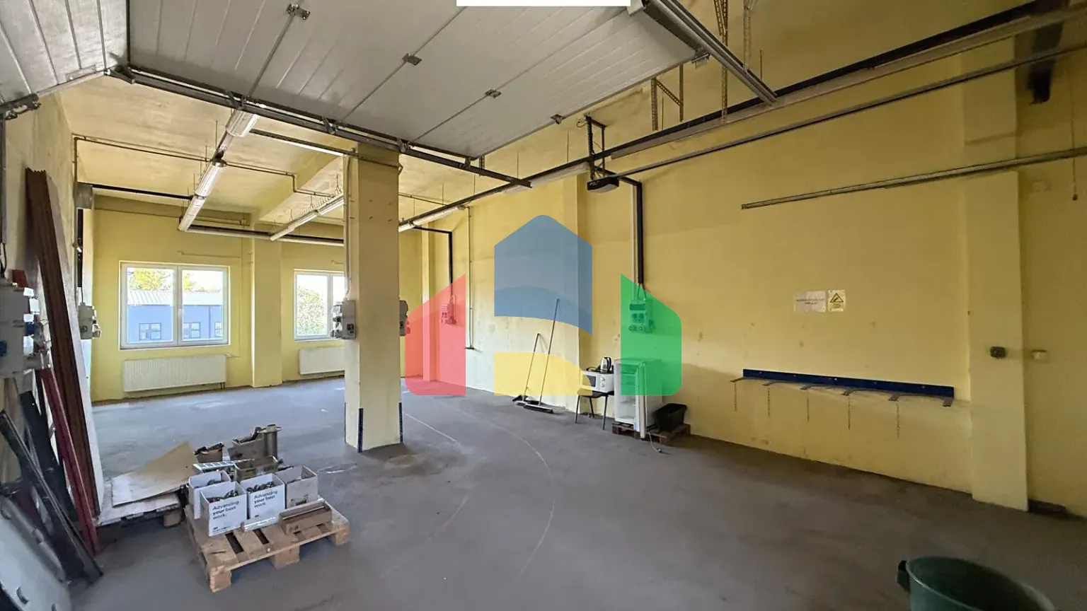 На продажу коммерческие участки 16065 m²